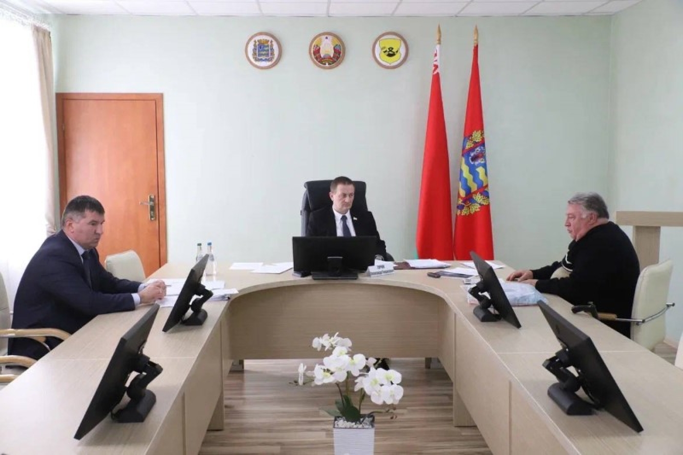 Более 4 часов длился прием граждан губернатором Минской области в Копыльском райисполкоме