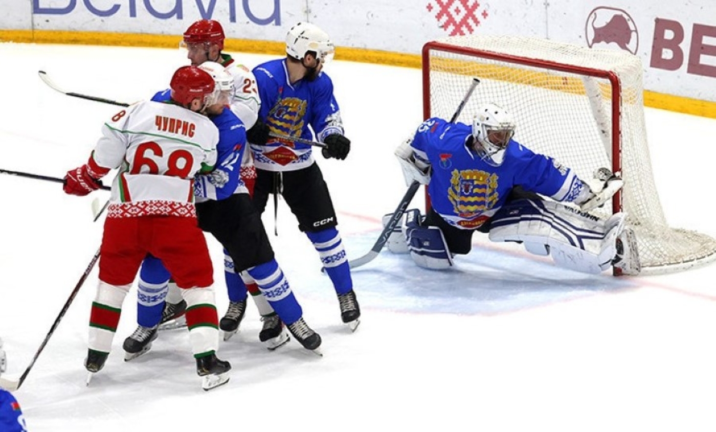 Хоккейная команда Президента выиграла первый матч финальной серии РХЛ