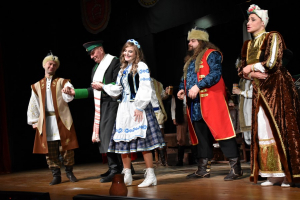 Интрига закручивается еще сильней