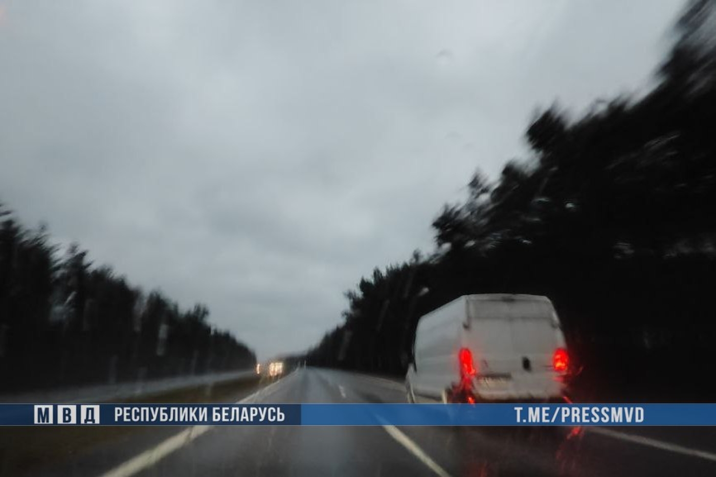 Осадки, около нуля и сильный ветер. Будьте осторожны на дороге