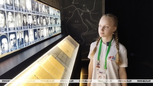 "Здесь я узнала место захоронения дедушки". Участники "Поезда Памяти" побывали в парке "Патриот"