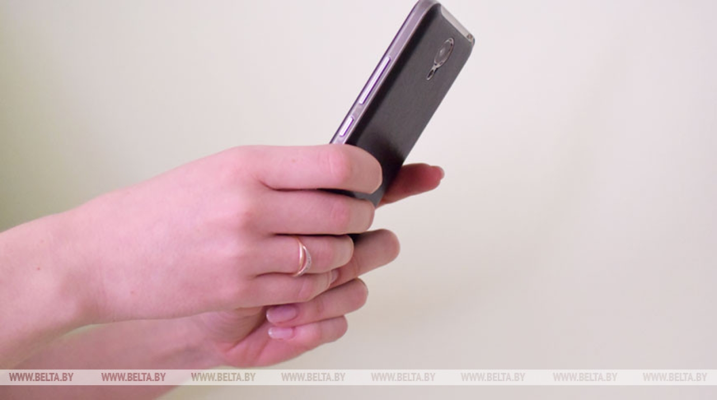 Борисовчанка хотела приобрести в интернет-магазине детскую коляску, но попалась на уловку мошенников