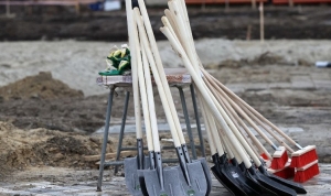 Инструктаж и необходимый инвентарь. Как организовать безопасный субботник, напомнили в Минтруда