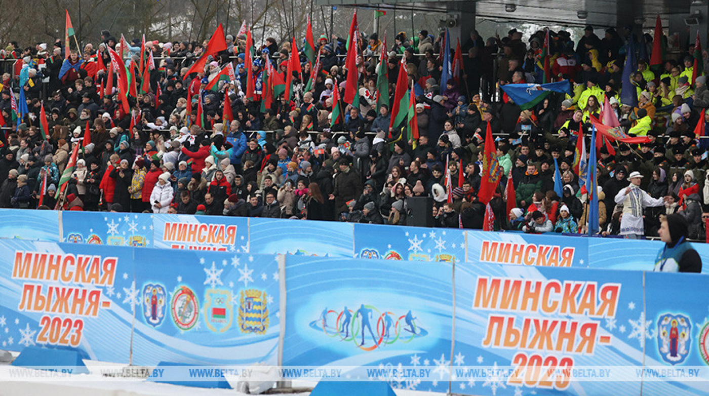 Президент принимает участие в спортивном празднике "Минская лыжня"