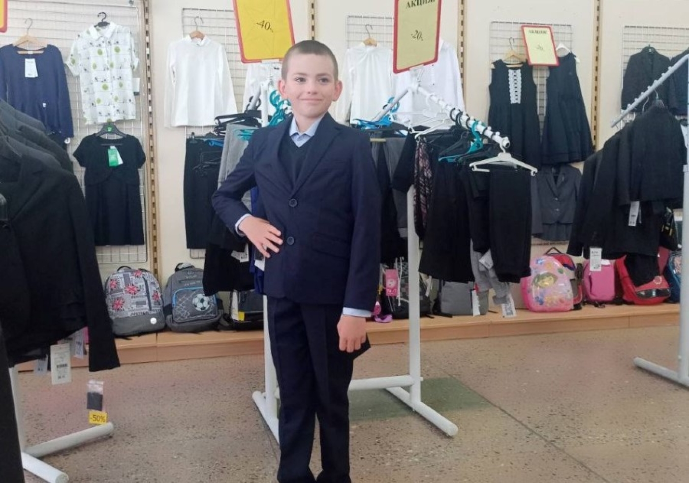 В августе в Березинском филиале Минского облпо открыта секция "Уголок школьника".