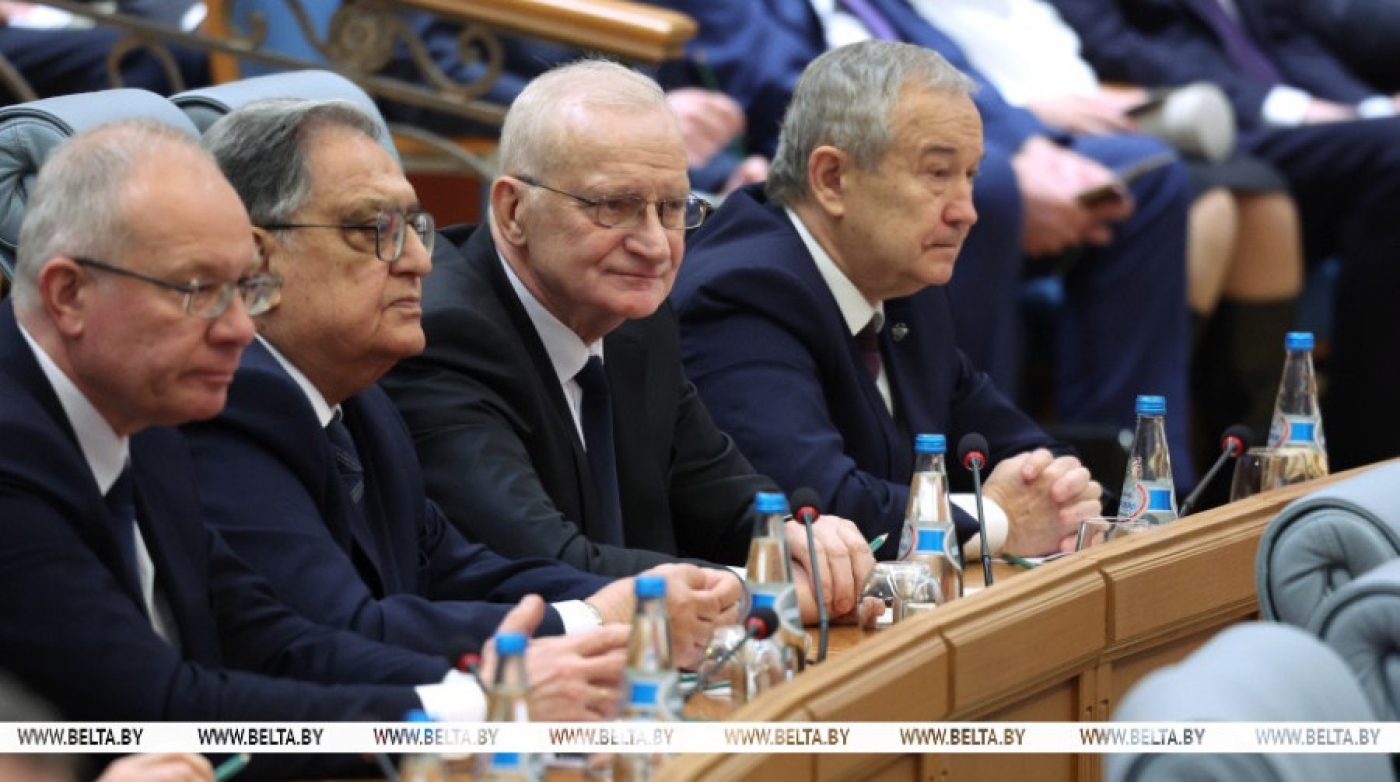 Лукашенко о статусе ученых: это не зарплата и деньги, а уровень самих ученых