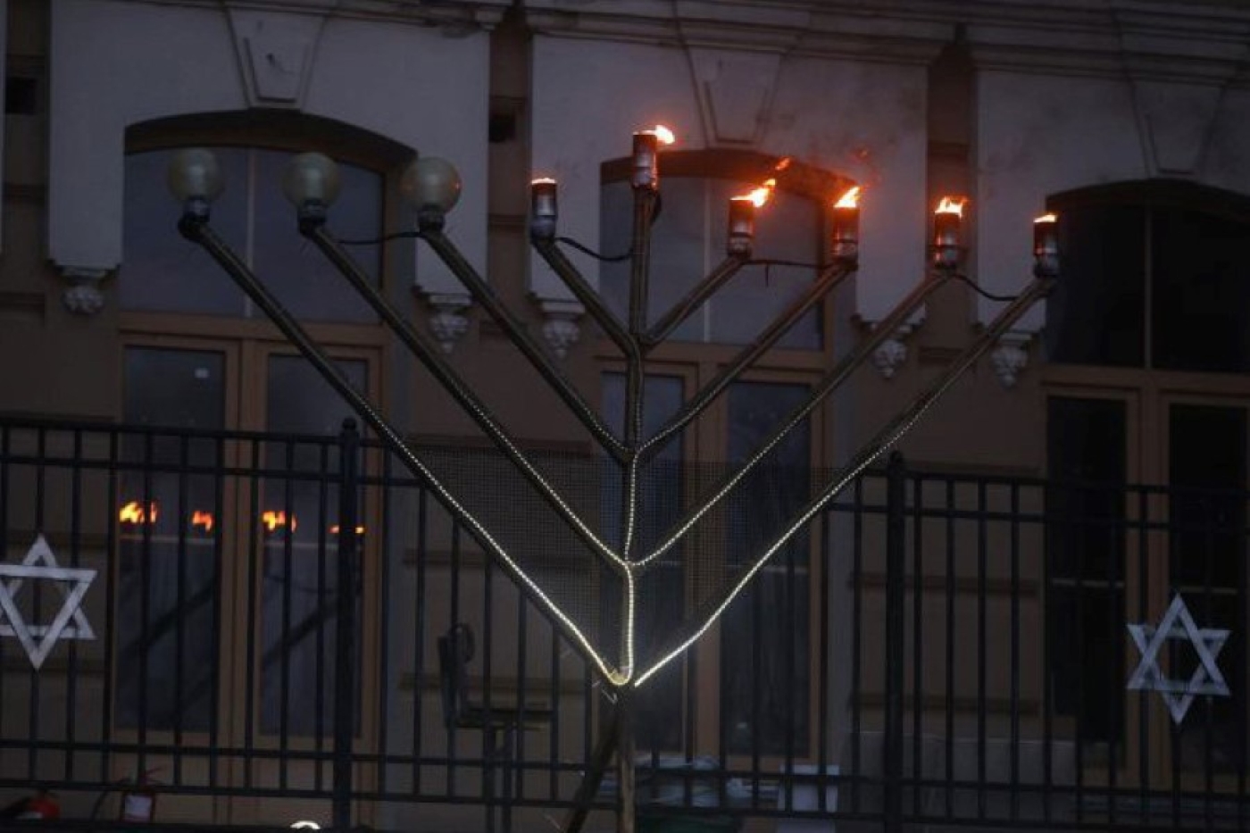 Иудеи всего мира празднуют Хануку