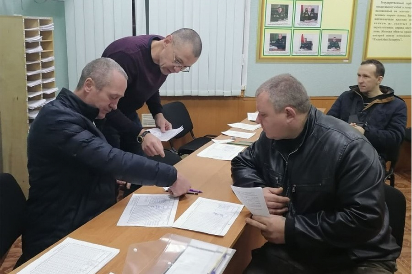 В военных комиссариатах планово проходят сверки учетных данных.