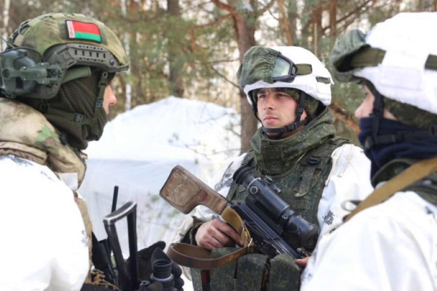 День защитников Отечества и Вооруженных Сил Республики Беларусь отмечается сегодня