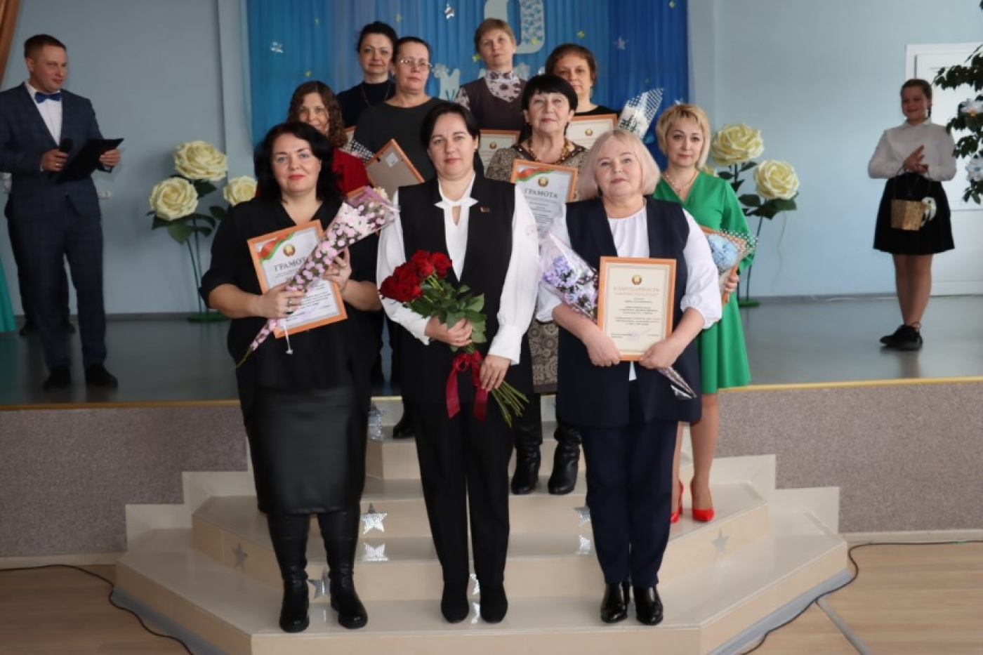 В СШ №3 чествовали и поздравляли женщин-педагогов Березинщины