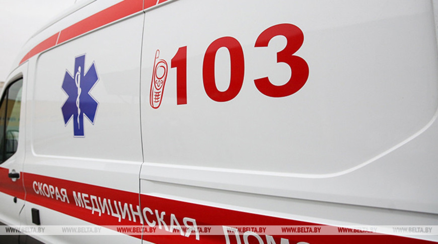 В Барановичах автомобиль-такси сбил женщину на пешеходном переходе