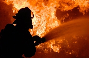 Пожар в Березино: работники МЧС спасли мужчину