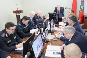 Более 1800 единиц техники против циклона «Уилли»: губернатор о масштабах работ в области