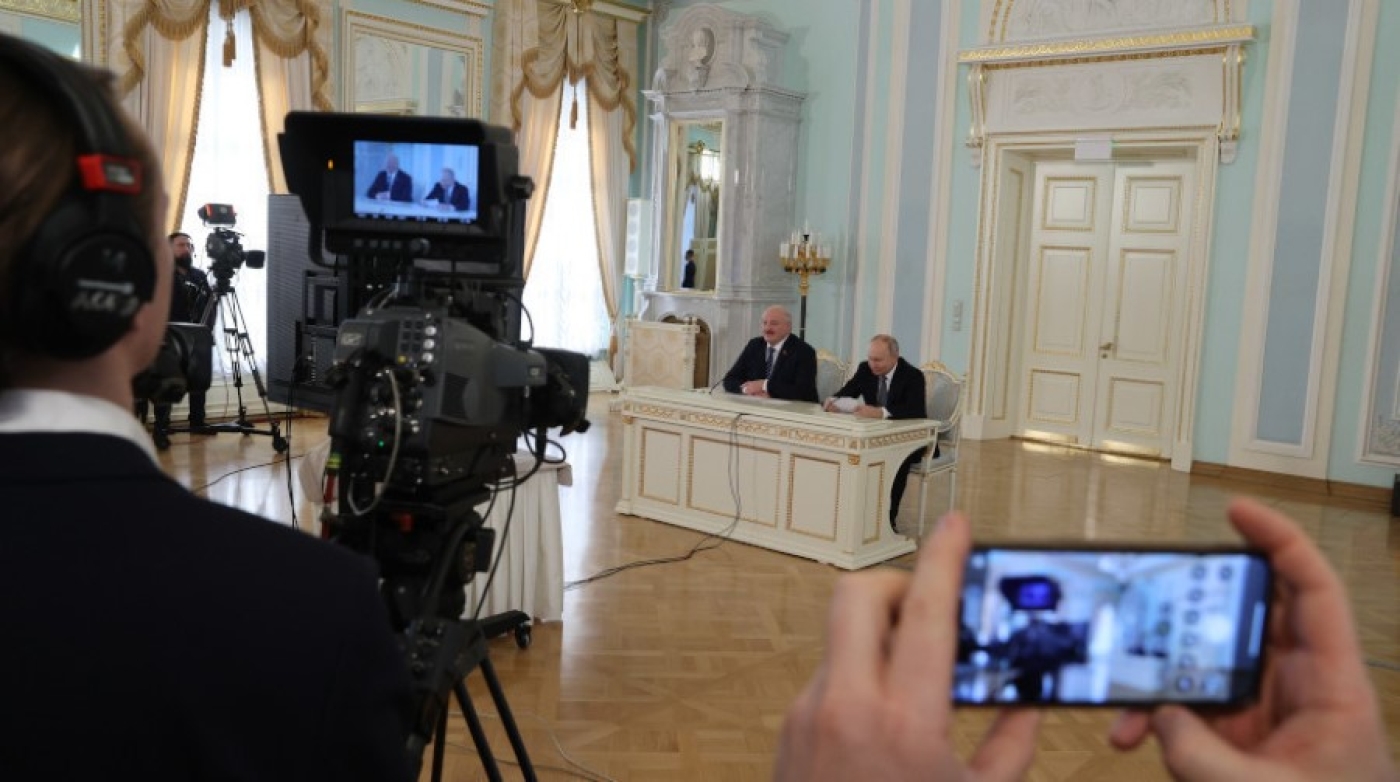 Лукашенко принял участие в мероприятии по вводу в эксплуатацию нового зимовочного комплекса станции "Восток" в Антарктиде