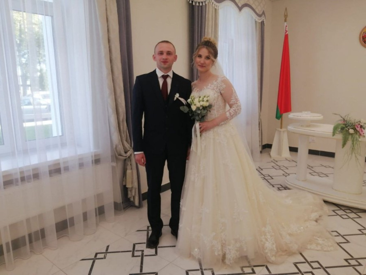 Зарегистрировали брак Михаил и Дарья Бурые