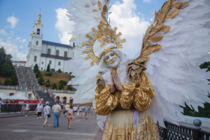 Детский конкурс, театральные встречи и сольник Лазарева пройдут сегодня на "Славянском базаре"