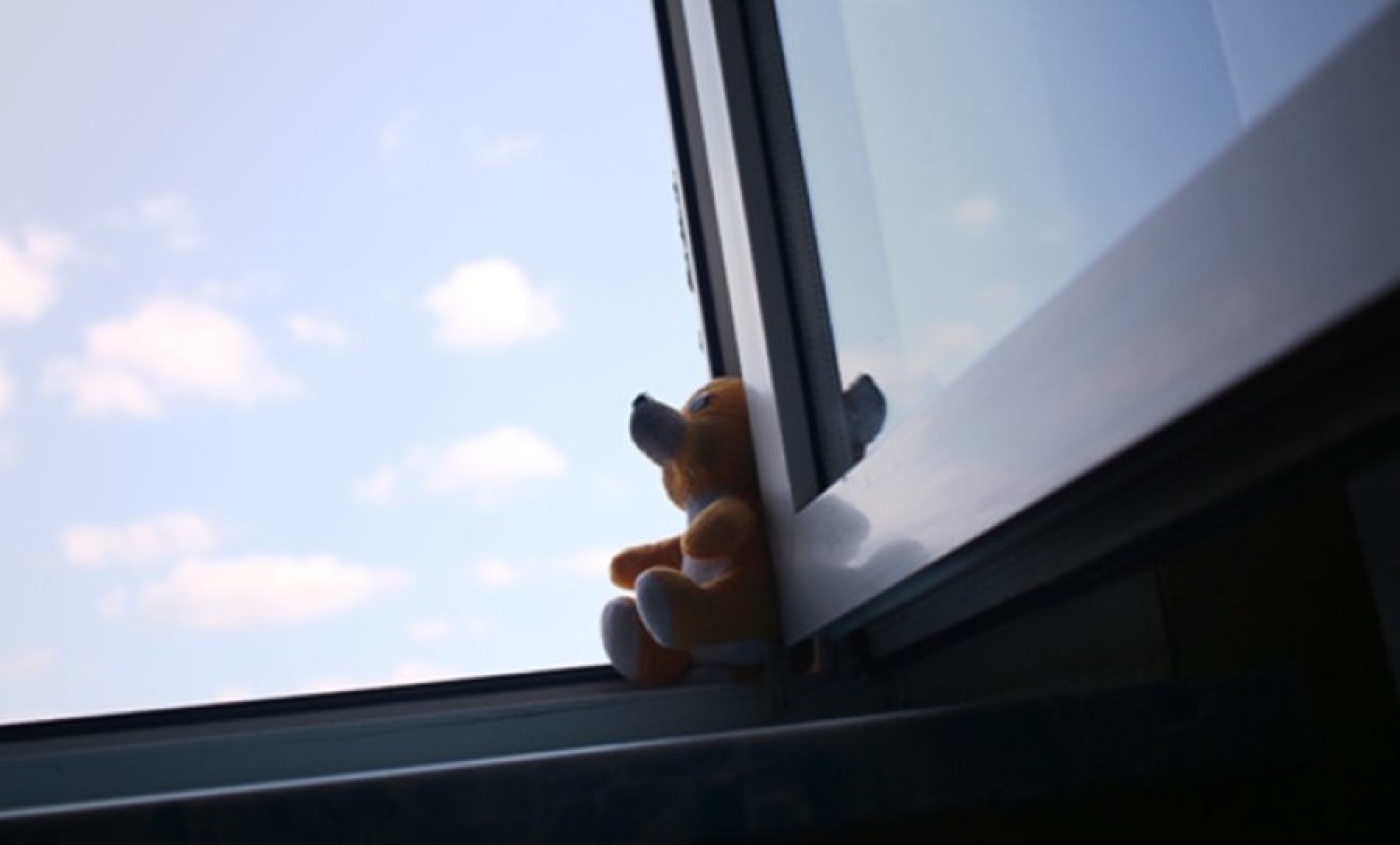 В Бресте четырехлетний мальчик выпал из окна четвертого этажа