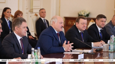 Лукашенко предложил Азербайджану содействие в послевоенном восстановлении территорий
