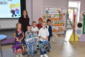 Падарункі школьнікам - ад прафсаюзаў