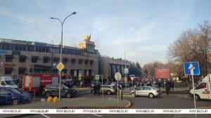 В Минске тушат пожар в здании комплекса "Журавинка"
