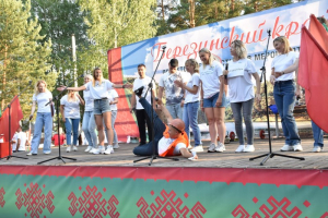 Фотофакт: конкурс визитных карточек