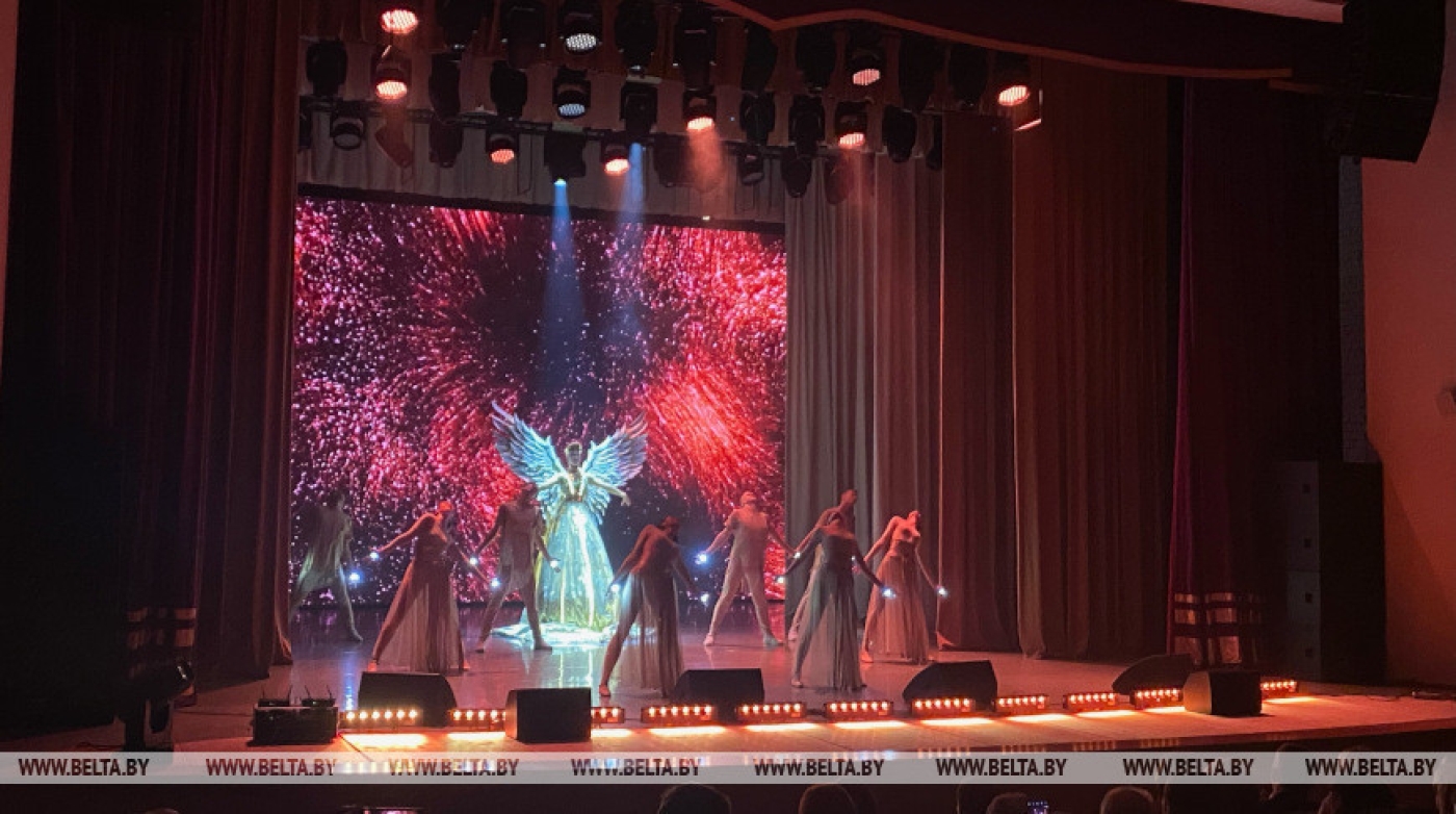 "Не бояться, а идти вперед". Республиканский фестиваль равных возможностей "Время сильных" открылся в Минске