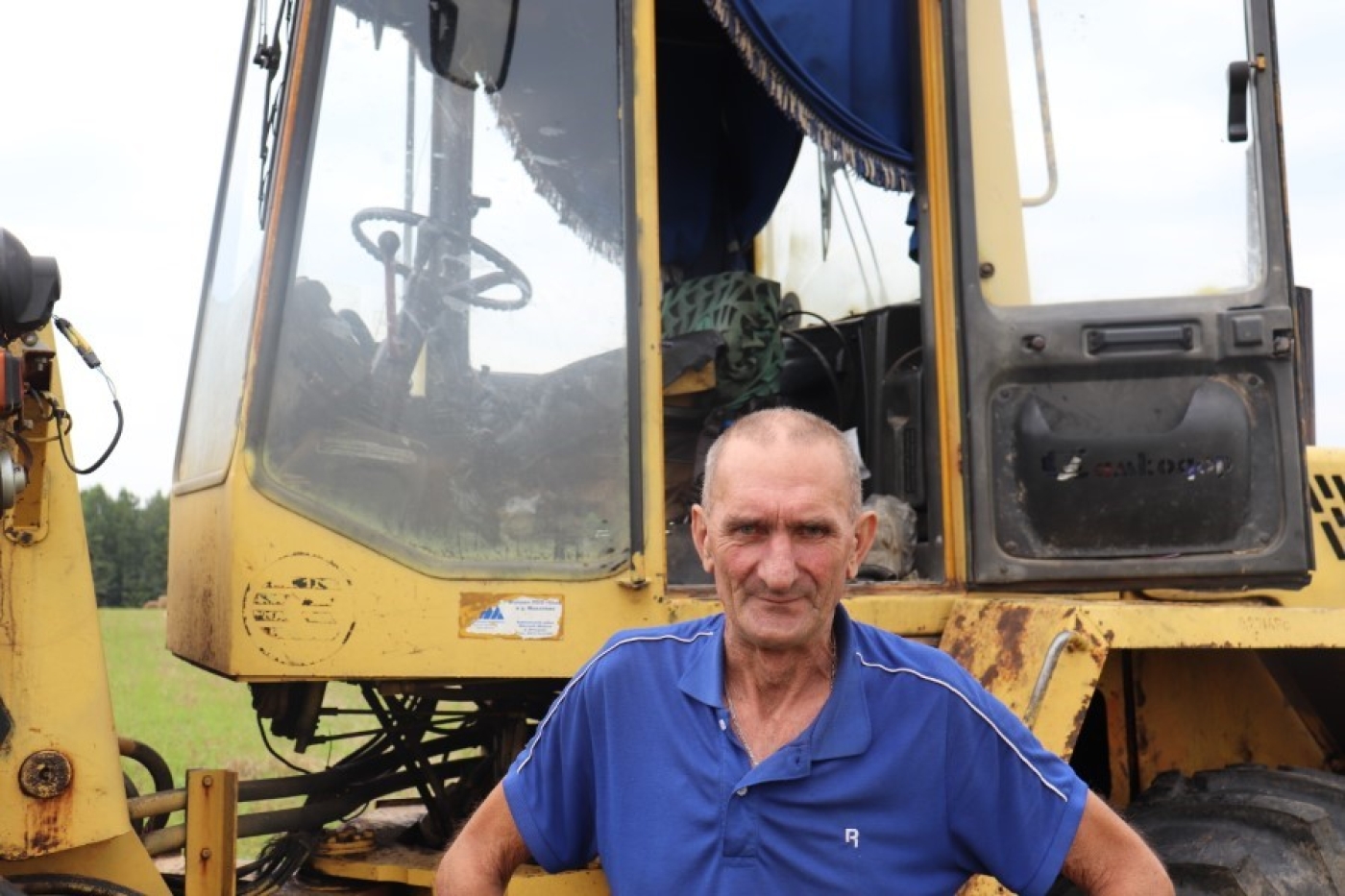 Работы на полях не прекращаются