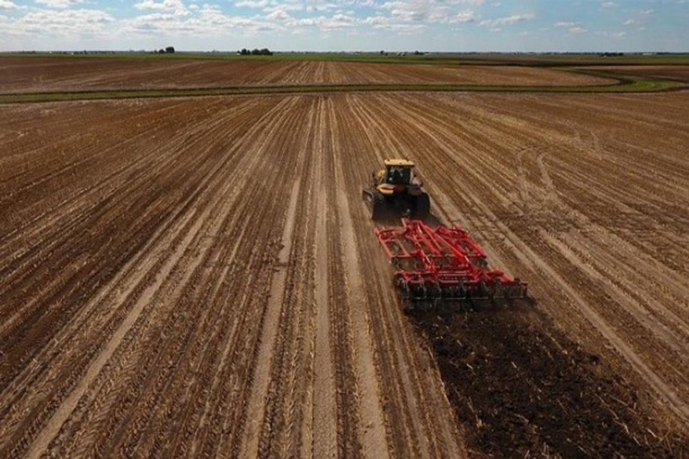 Аграрыі раёна працягваюць сяўбу азімых