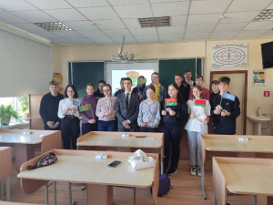 В День народного единства березинских школьников приняли в БРСМ