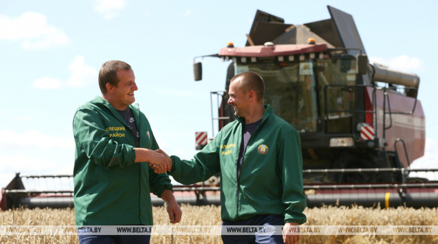 "У кого есть хорошие результаты - у того и достойная заработная плата". Заяц о труженниках села