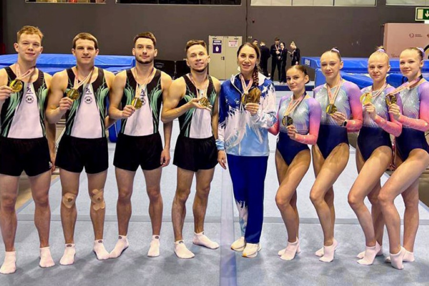 Белорусы выиграли мужской и женский командный турниры на ЧЕ по прыжкам на батуте