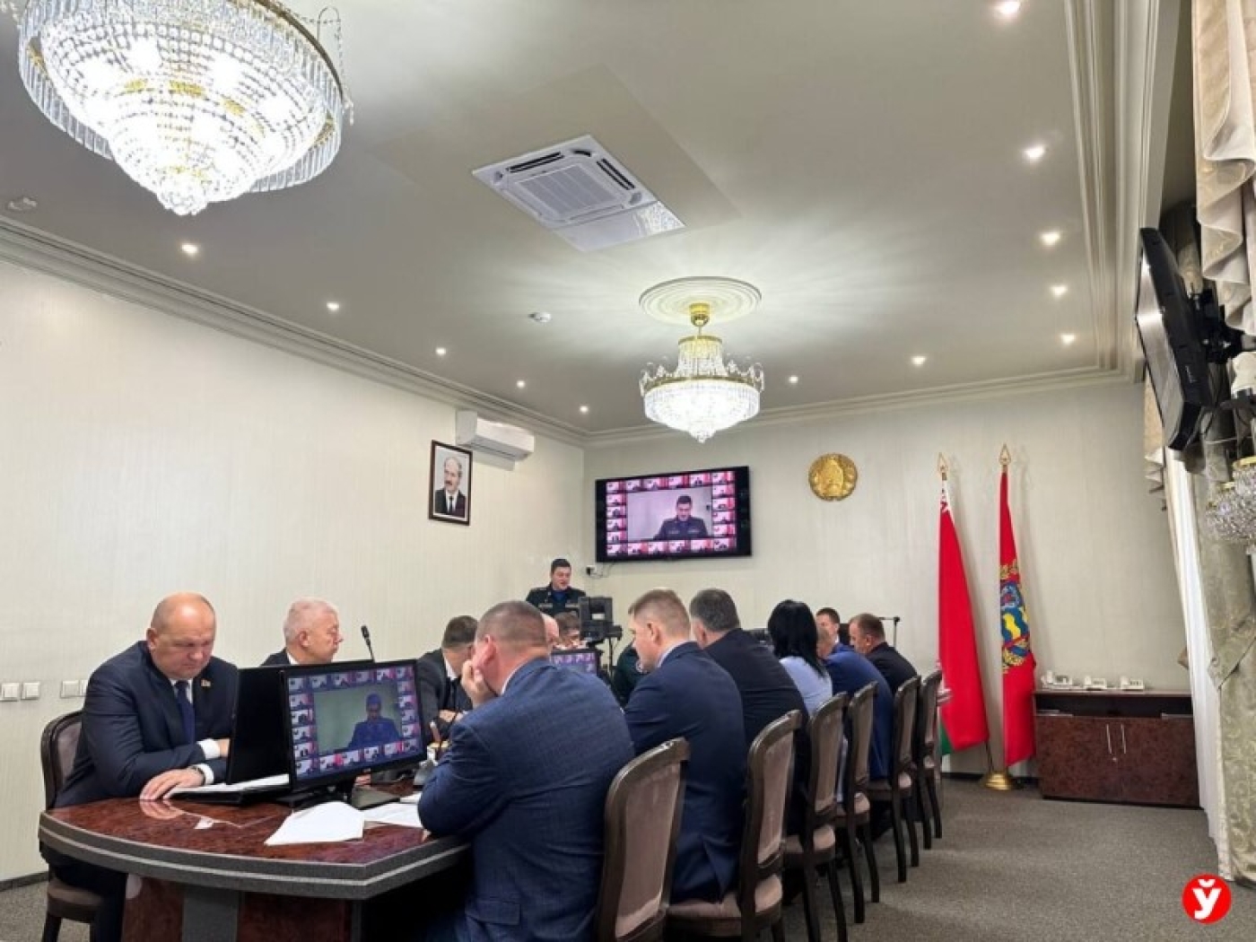 В Минском облисполкоме обсудили меры по укреплению общественной безопасности и дисциплины