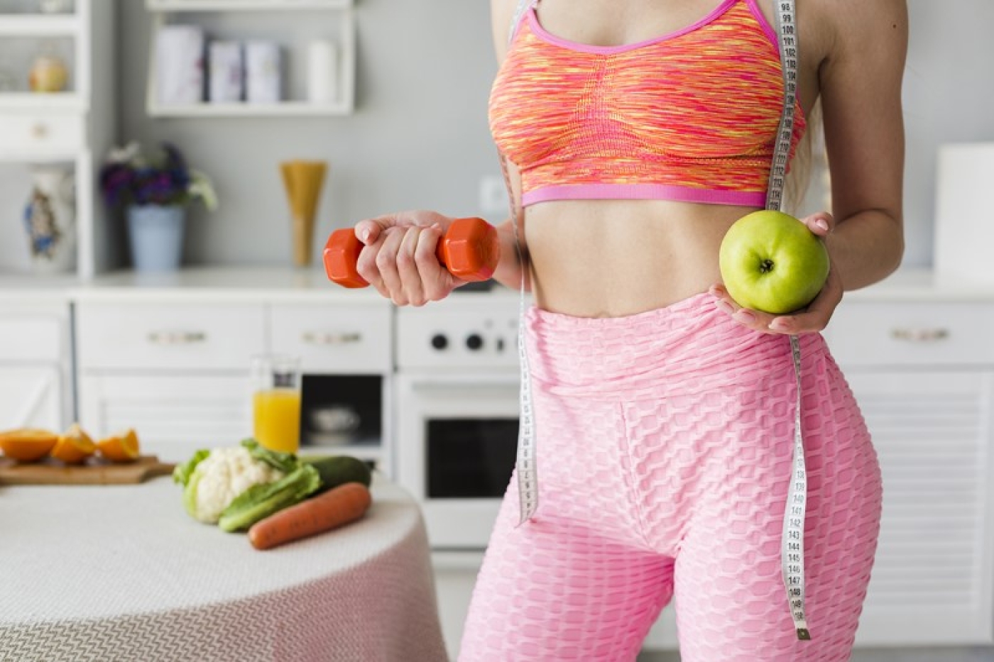 Фитнес-тренер пояснил, почему с живота не уходят жировые отложения и как с этим бороться