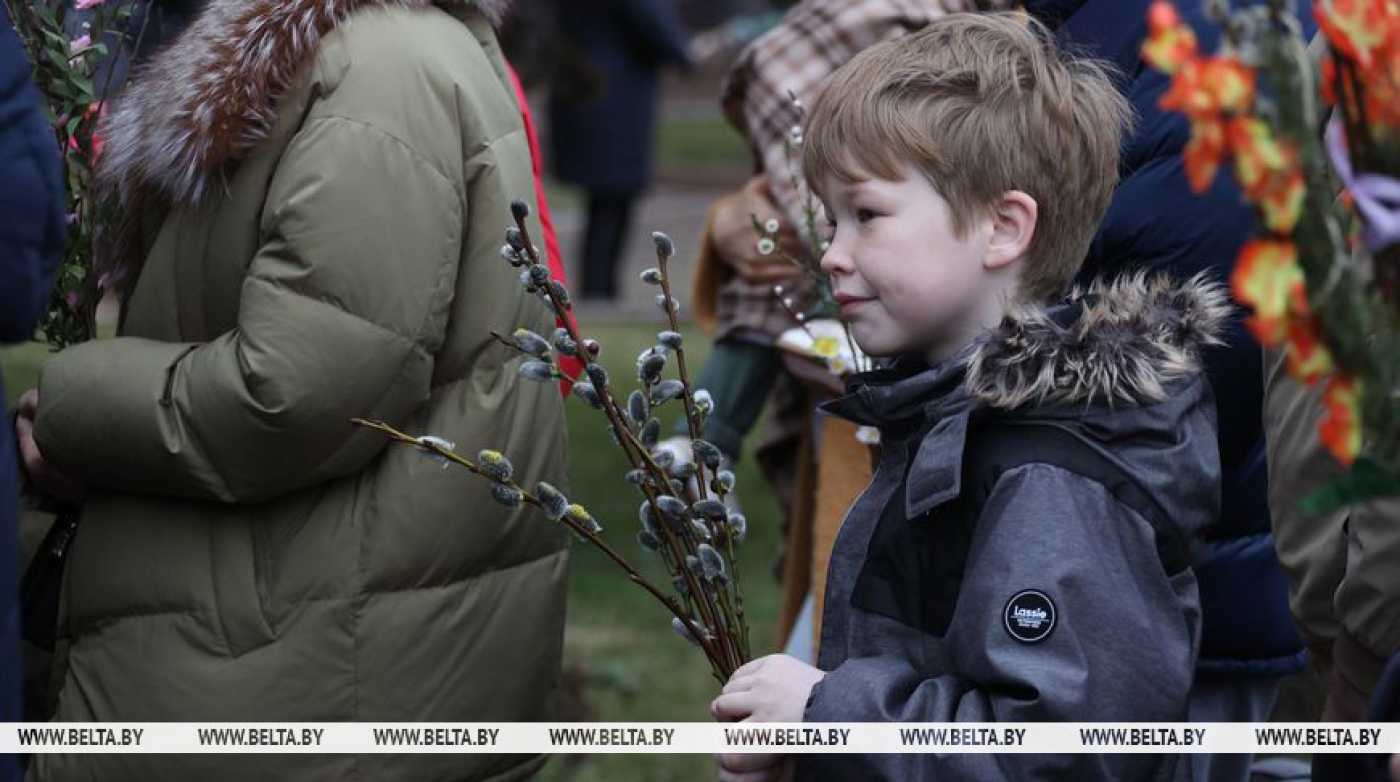 Католические верующие отмечают Вербное воскресенье