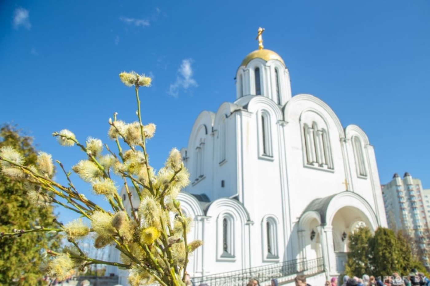 Церковный календарь на апрель 2026 года: когда празднуем Вербное воскресенье, Благовещение, Пасху и Радоницу