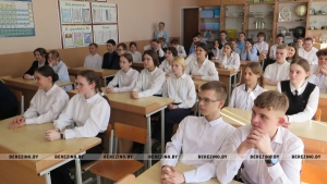 Ирина Осипук о деньгах, бюджете и помощи окружающим: урок в СШ №2