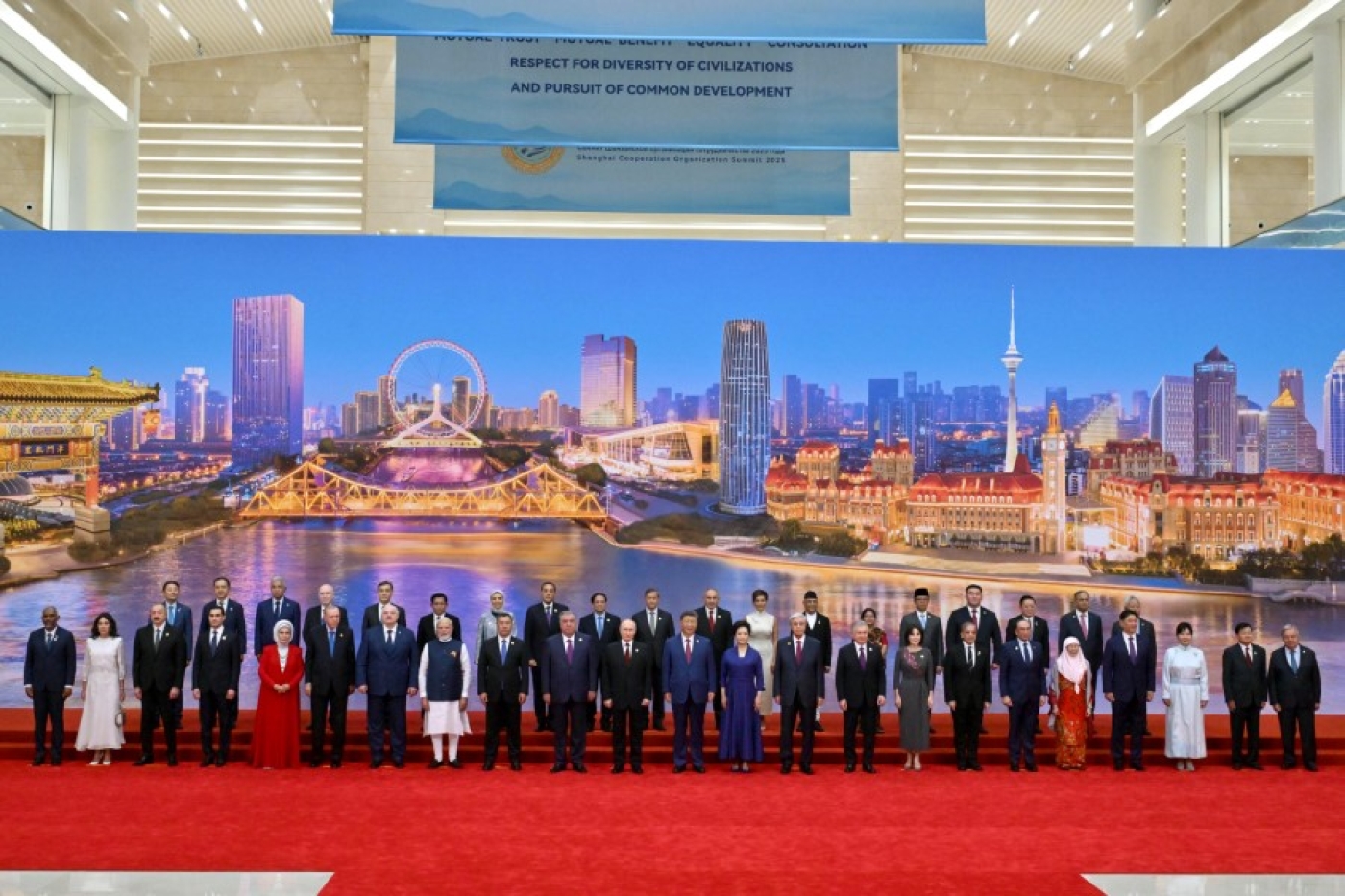 Стратегический выбор. Беларуси и планеты в целом