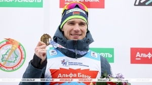 Лукашенко поздравил биатлониста Смольского с победами на Кубке сильнейших