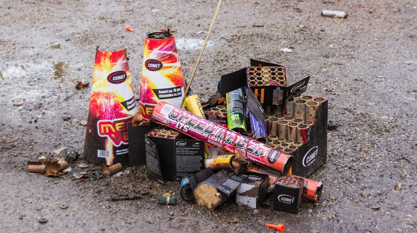 Салют без травмы. Спасатели напомнили о правилах безопасного использования пиротехники