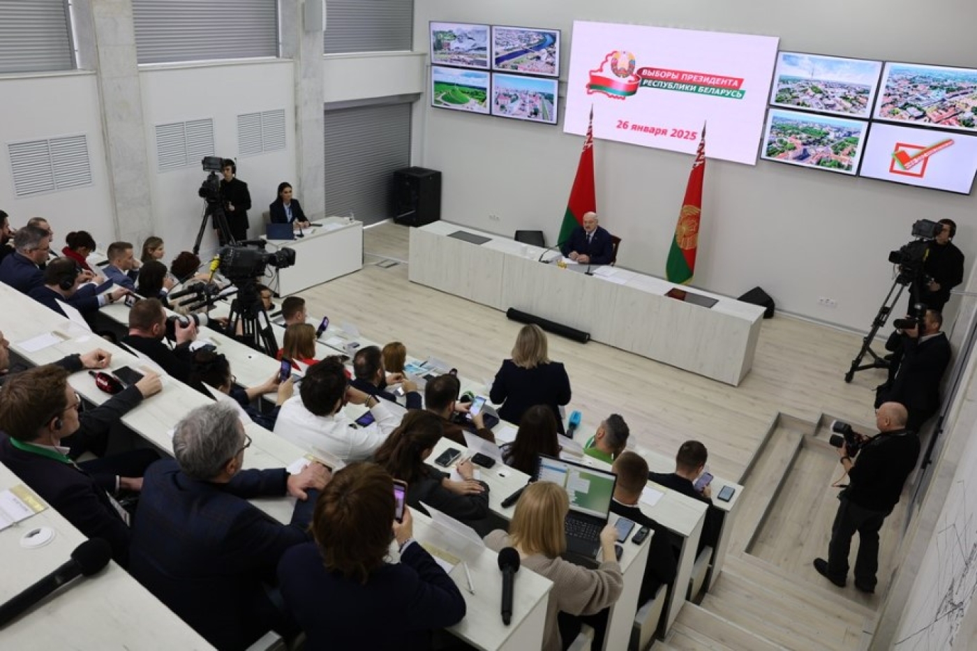 Послание белорусам и миру. Для чего Лукашенко более четырех часов общался с журналистами и о чем говорил