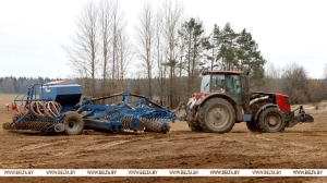 Сев ранних яровых зерновых и зернобобовых регионы должны завершить до 15 апреля