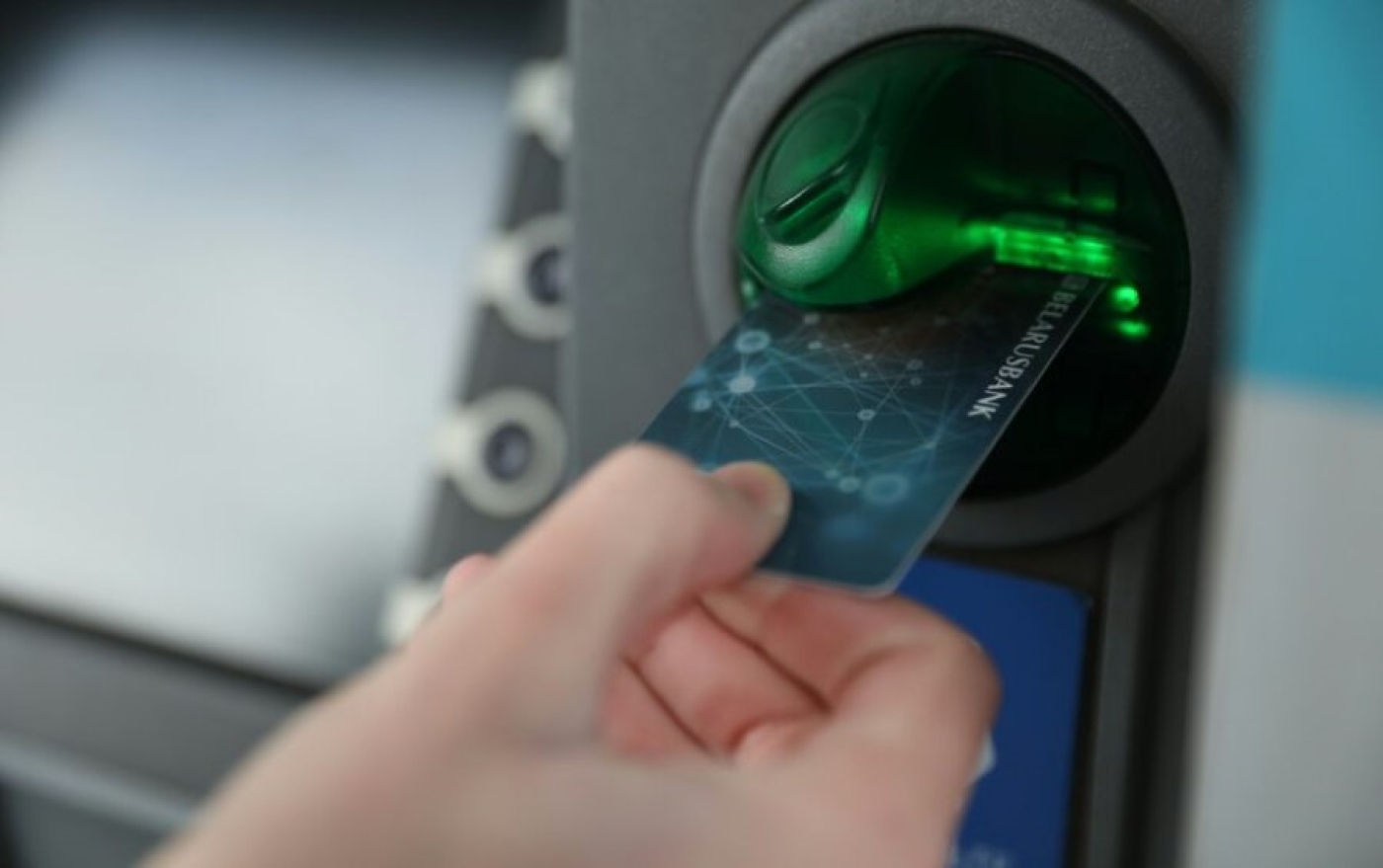 Карточки некоторых банков могут не работать в Беларуси в ночь на 20 сентября