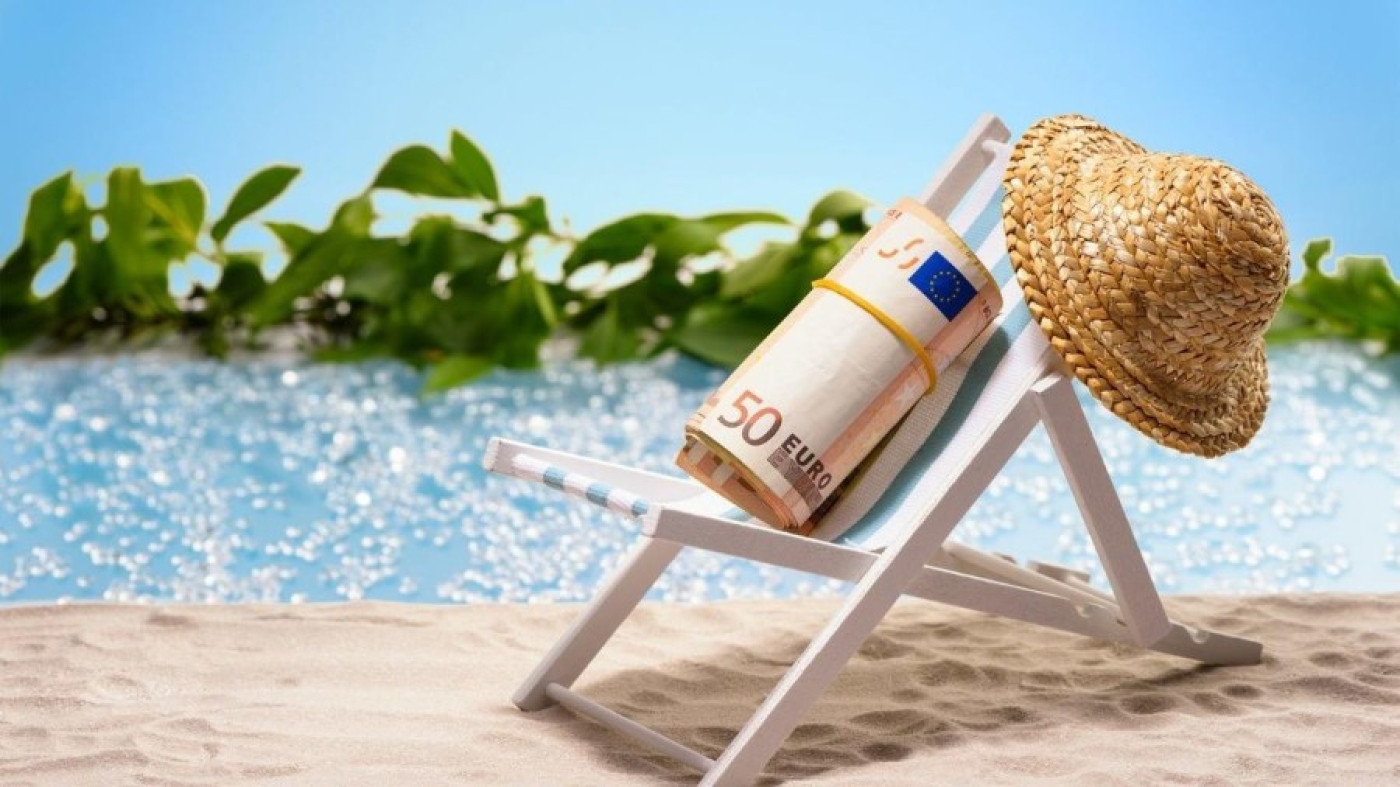 Когда можно заменить трудовой отпуск денежной компенсацией, рассказали в Минтруда