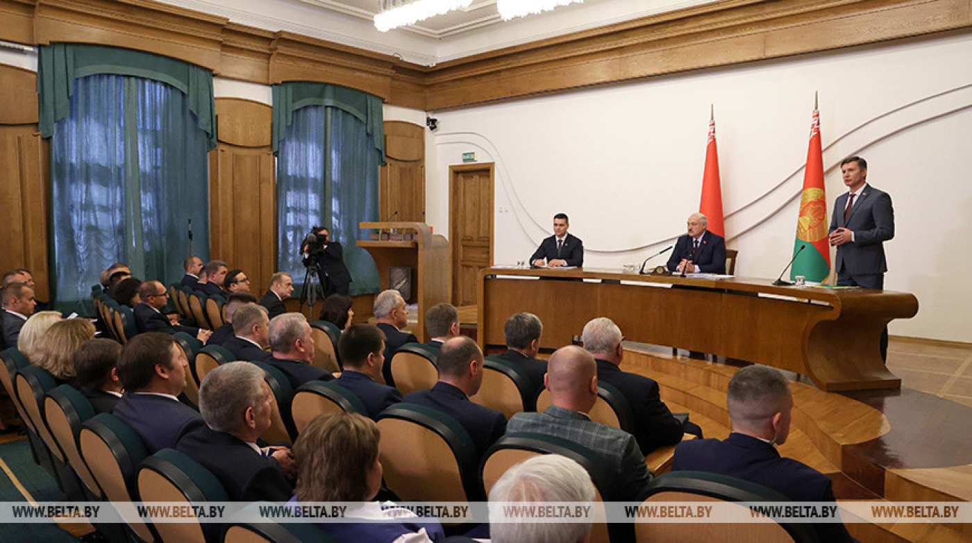 Лукашенко доложили о наличии ряда проблем в функционировании БГУ