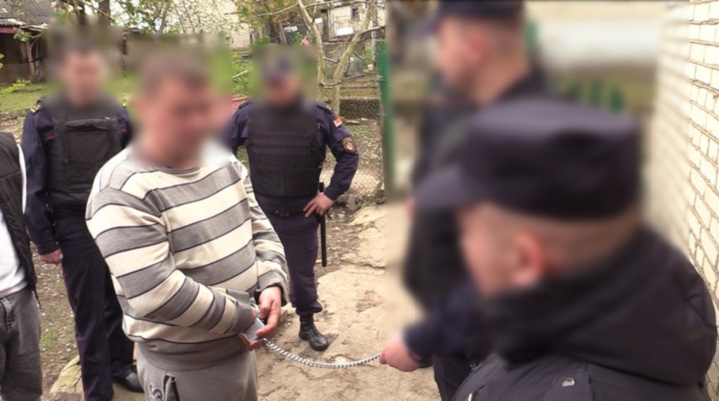 Игроман из Зельвы задушил приятеля и его мать, чтобы похитить деньги. СК раскрыл подробности