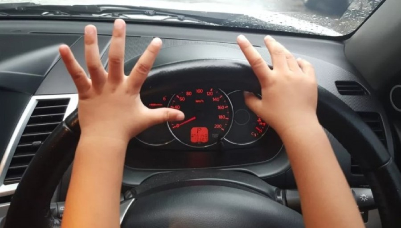 В Несвиже 9-летний мальчик за рулем авто стал участником ДТП