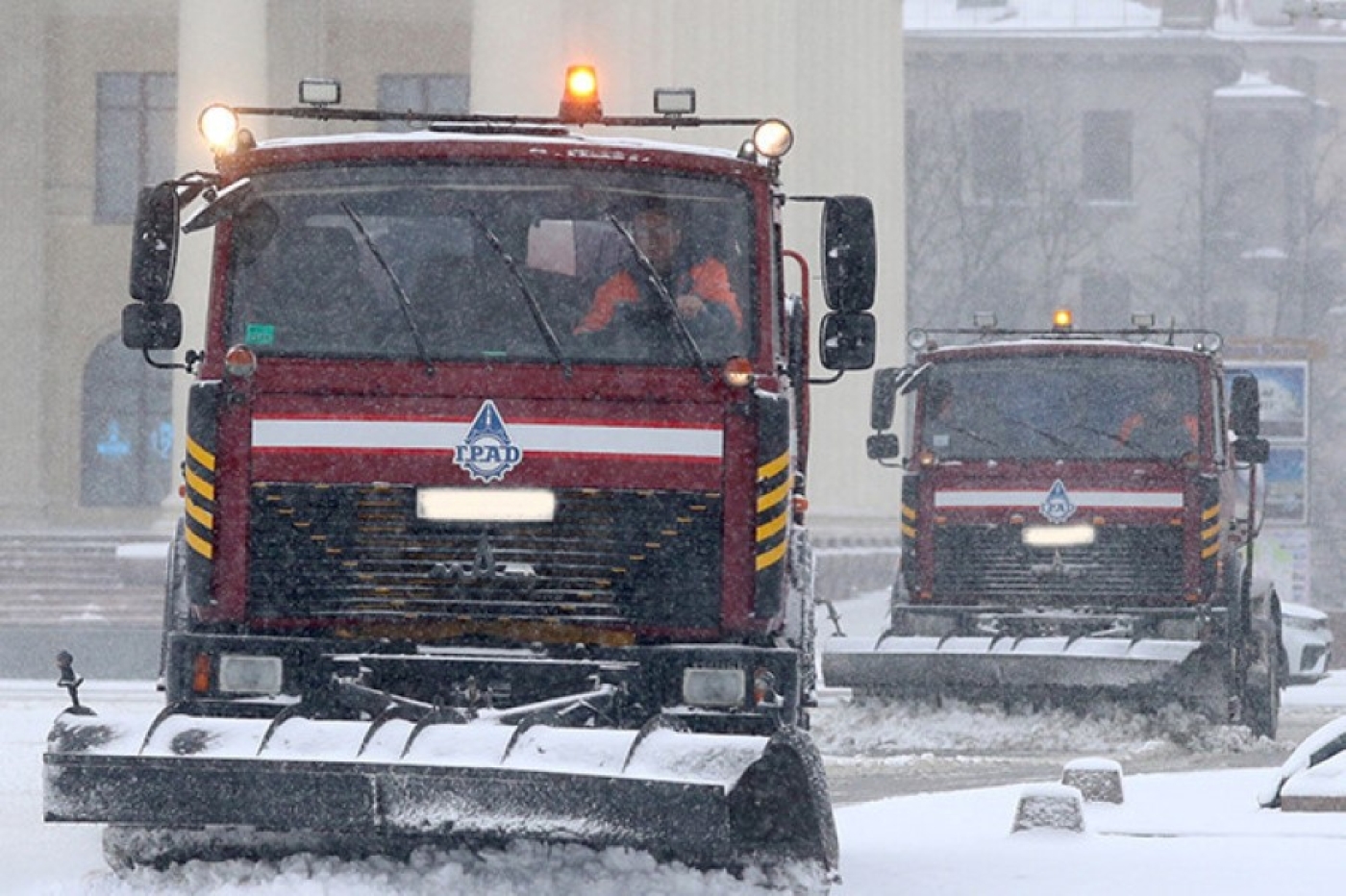 Более 200 единиц спецтехники задействовано на уборке снега в Минской области
