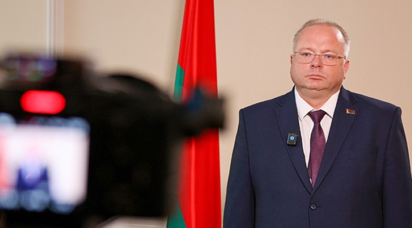 Лукашенко поручил КГК изучить рынок оборота табачных изделий и спиртосодержащей продукции