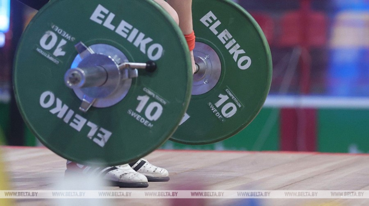 Штангист Макаров стал серебряным призером чемпионата Европы в категории U15