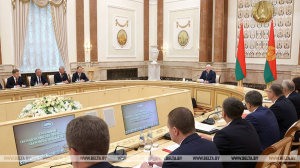 Александр Лукашенко: постоянно перекраивать учебные планы и бесконечно издавать новые учебники недопустимо